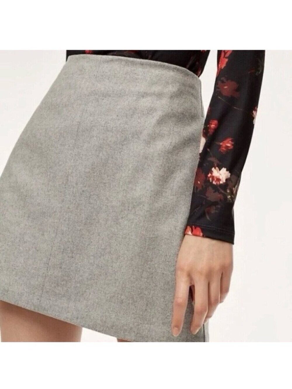 Aritzia Wilfred Essonne Wool Mini Skirt Grey Sz 8
